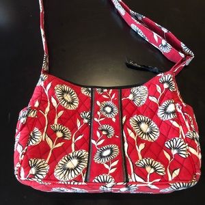 Vera Bradley | Red & White Daisy Print Cross-Body